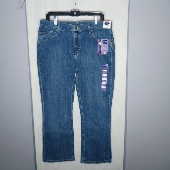 New Lee Riders Women's Bootcut Jeans Sz 14P Denim Blue Mid Rise Stonewashed - Picture 1 of 9